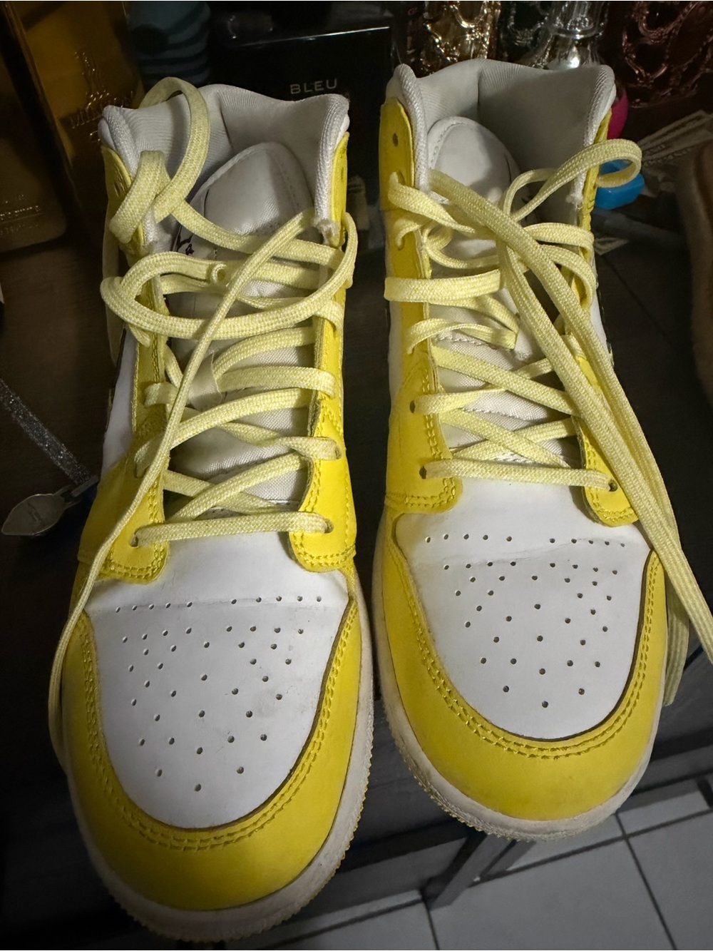 Jordan Kids High-Top Sneakers in Yellow and White
